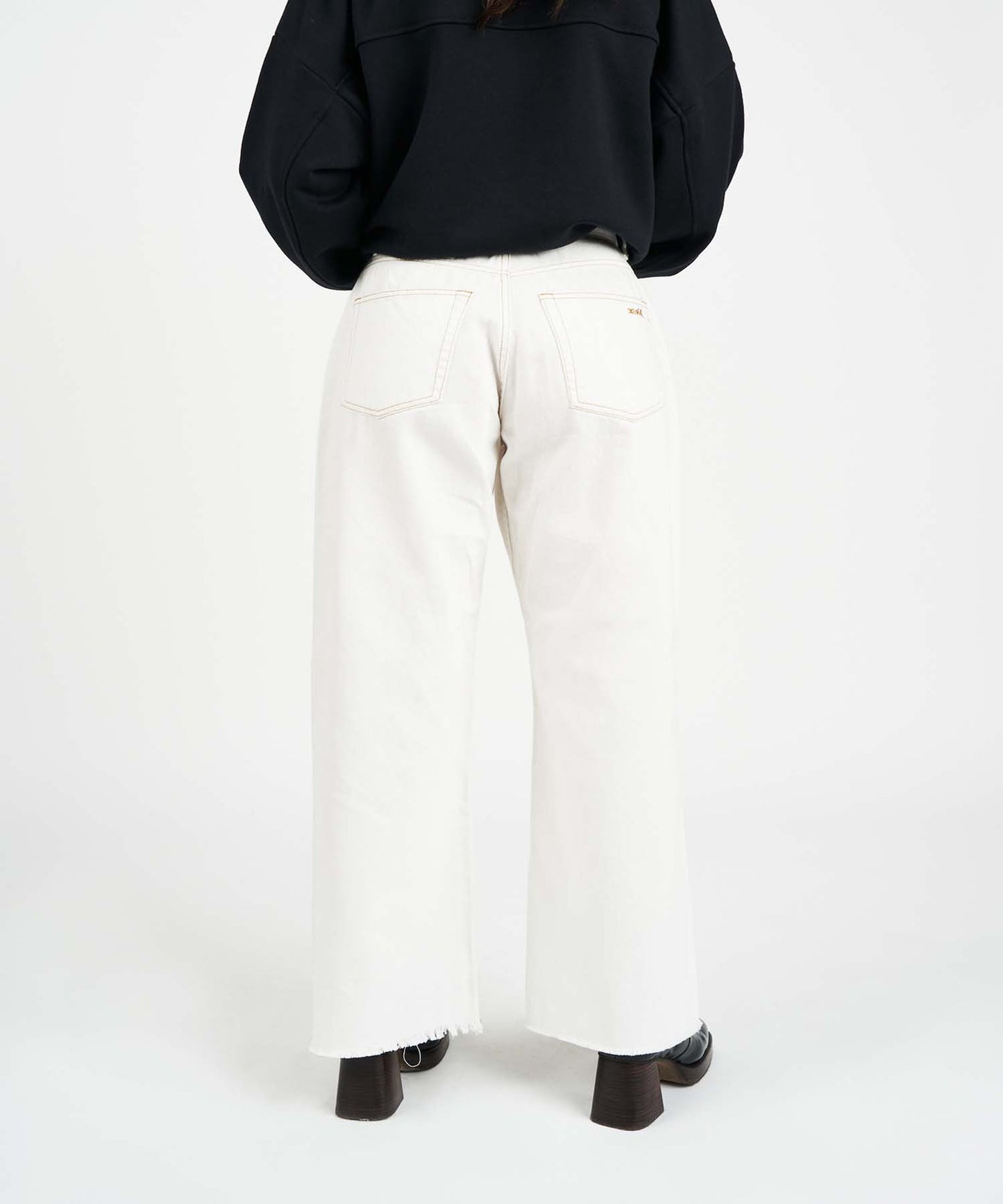 KNEE SLIT WIDE LEG DENIM PANTS