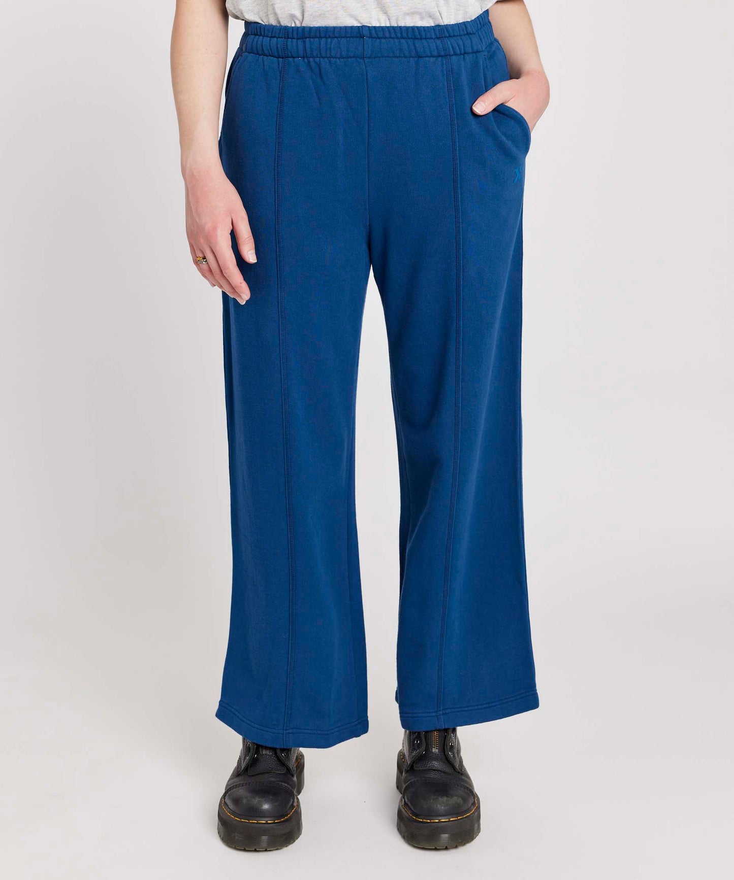BAGGY SWEAT PANTS