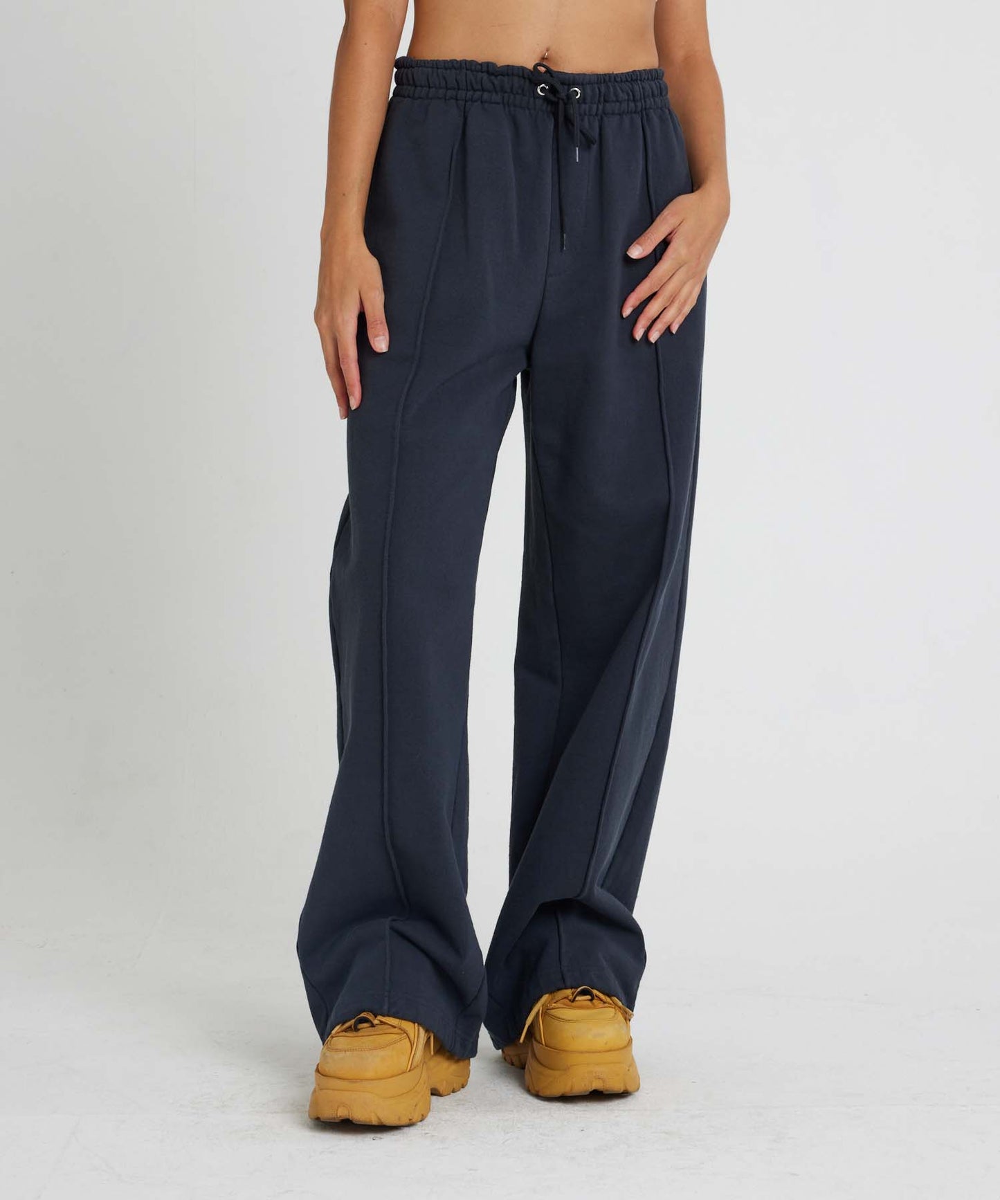 HEAVYWEIGHT SWEAT PANTS