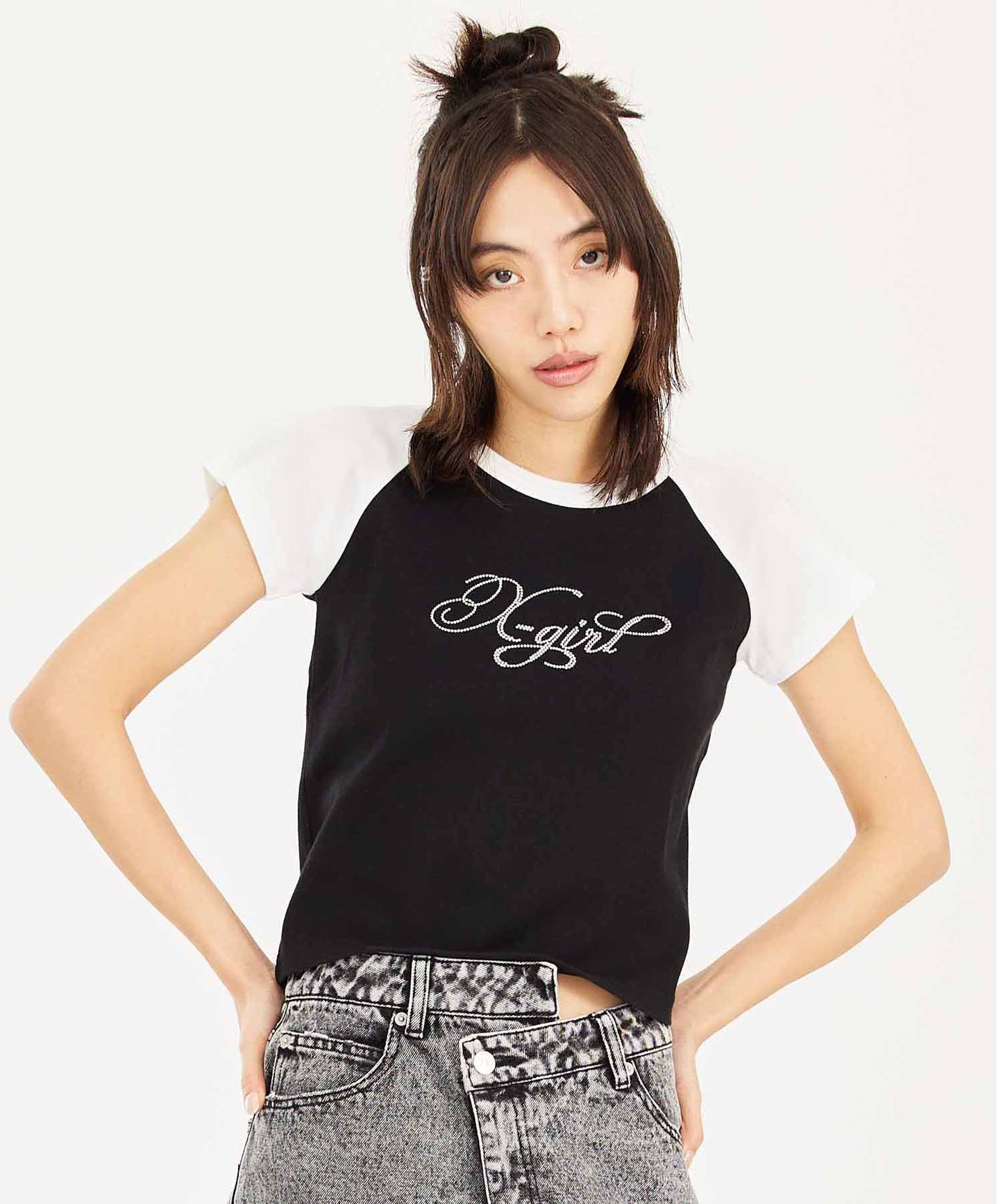 RHINESTONE LOGO S/S RAGLAN BABY TEE