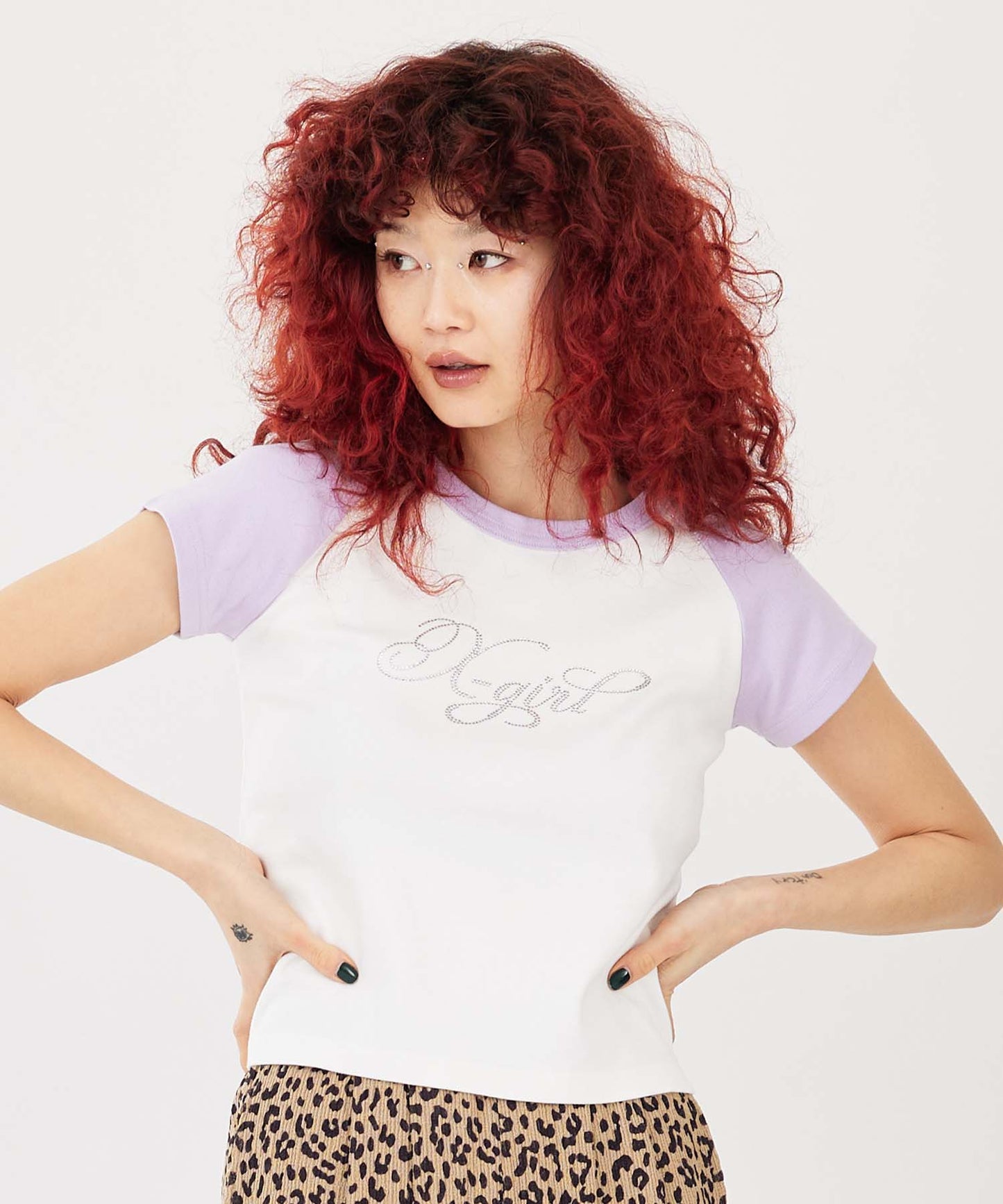 RHINESTONE LOGO S/S RAGLAN BABY TEE