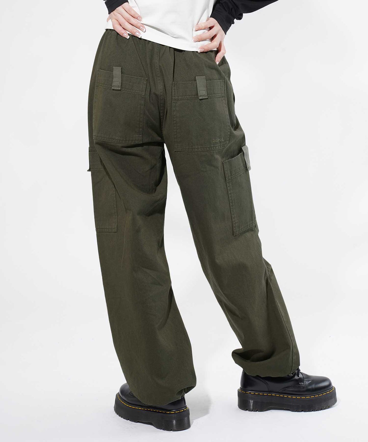 PARACHUTE PANTS