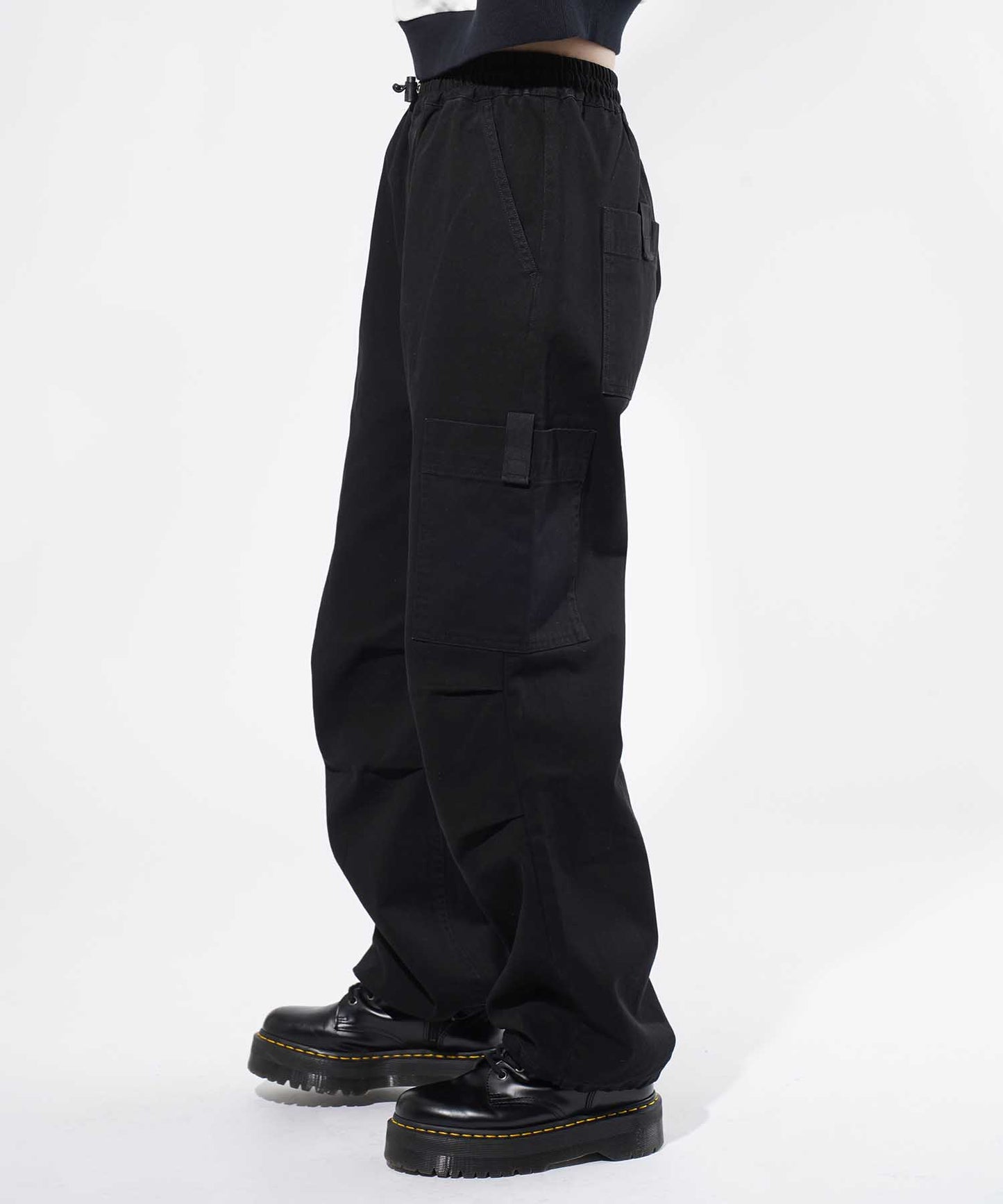 PARACHUTE PANTS