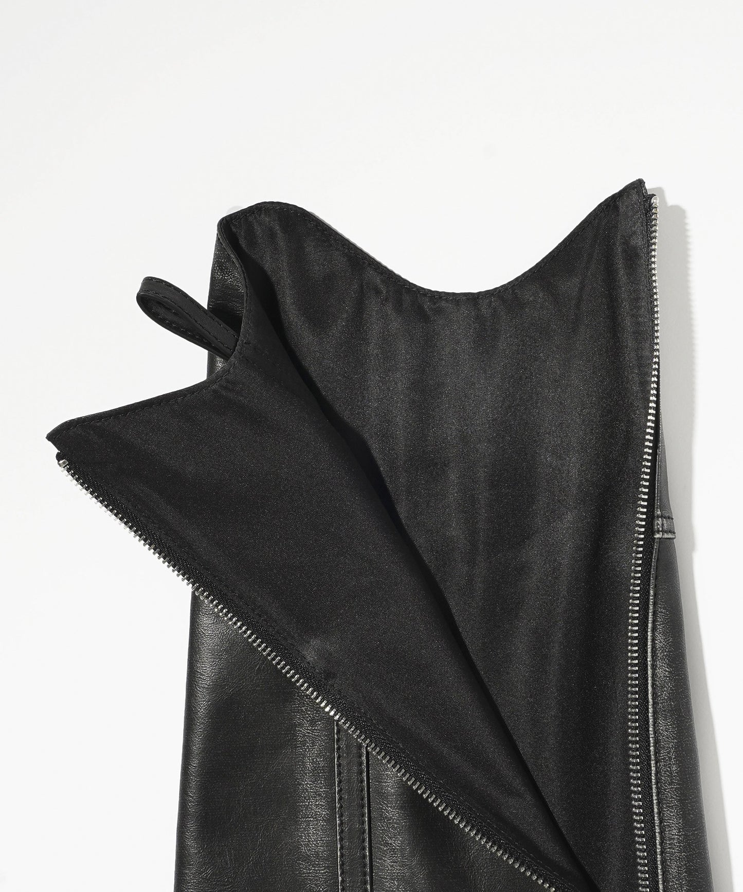 FAUX LEATHER LEG WARMER