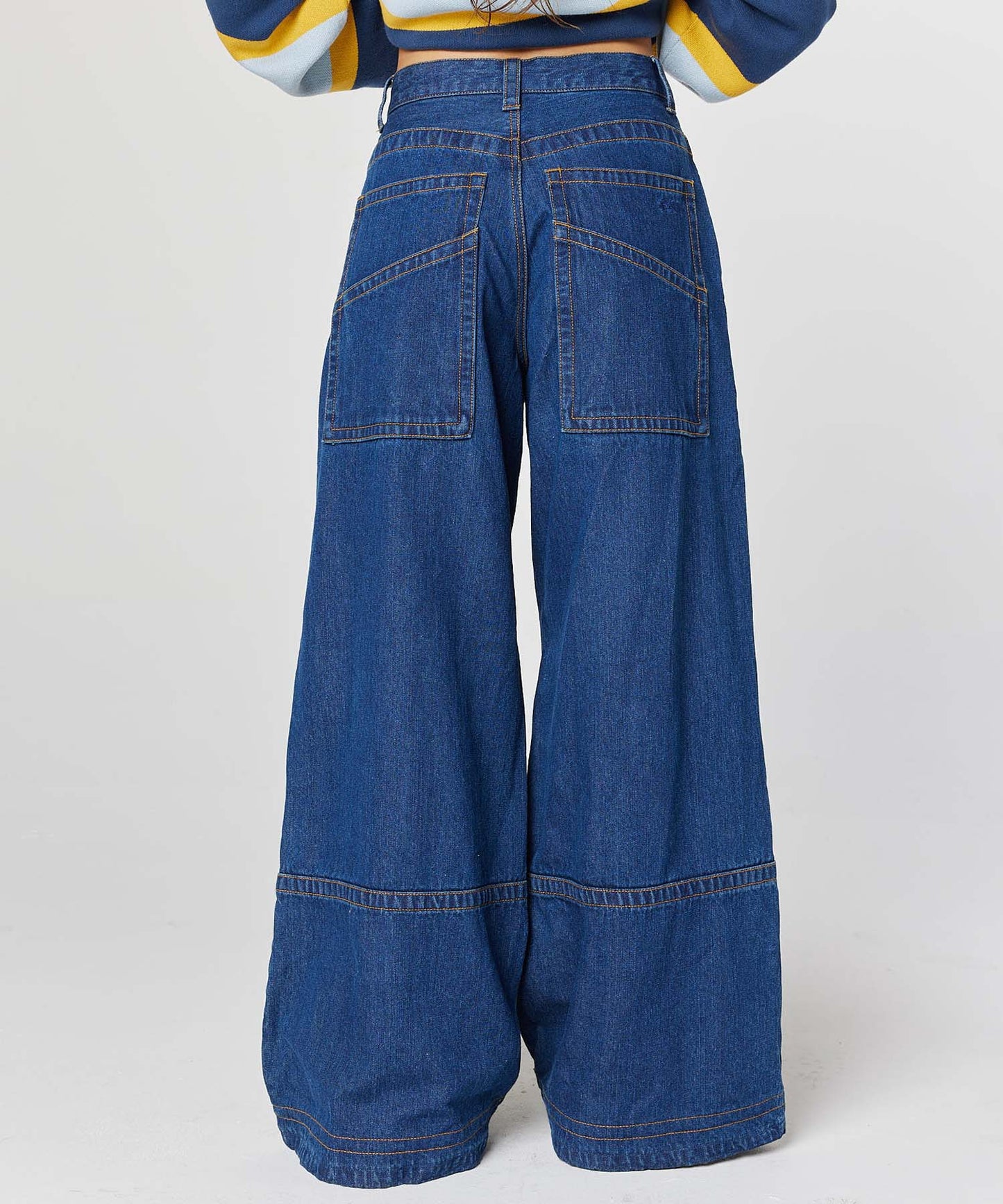 BAGGY FLARE PANTS