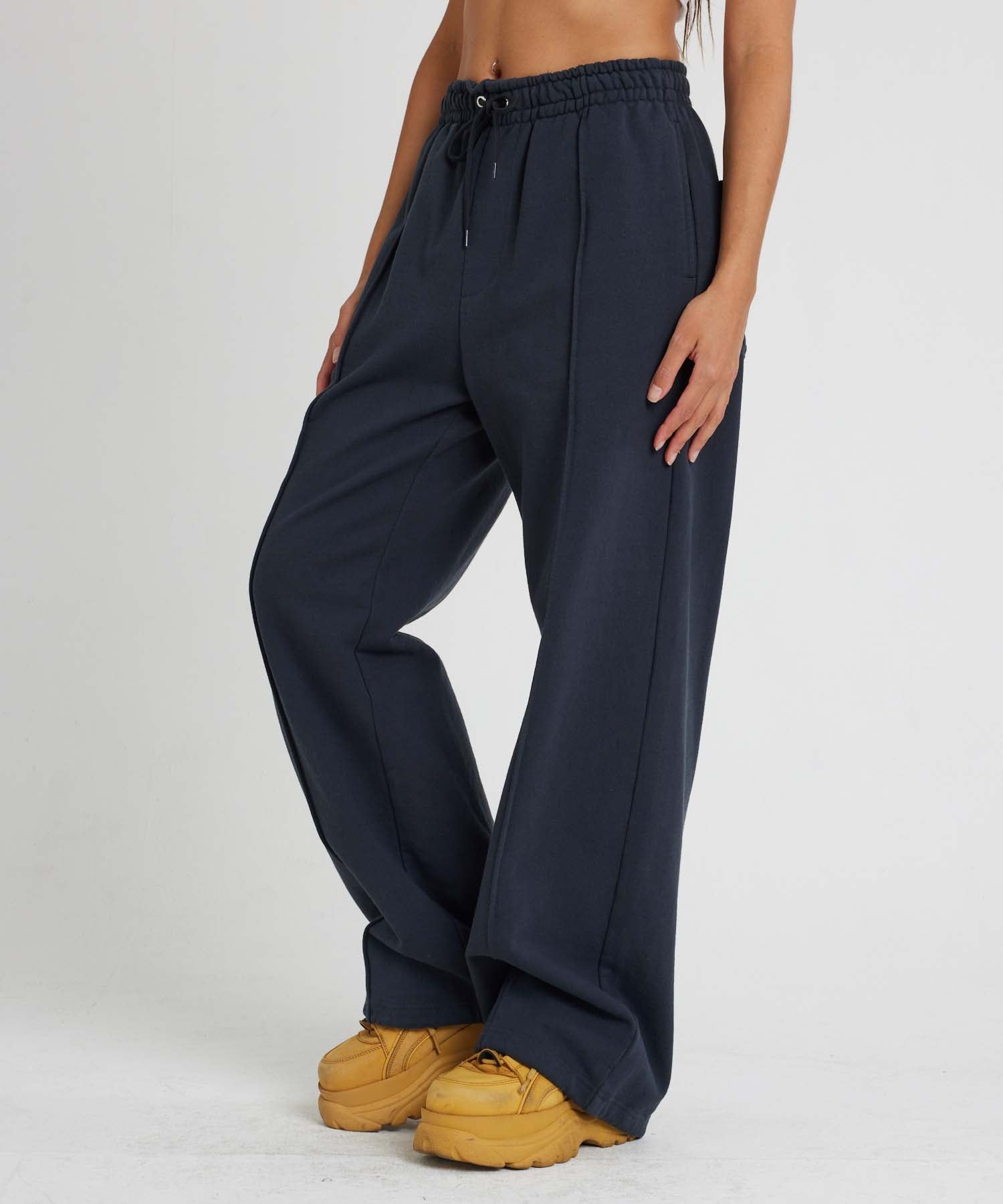 HEAVYWEIGHT SWEAT PANTS