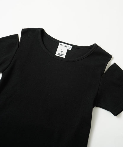 CUT OUT SHOULDER S/S TOP