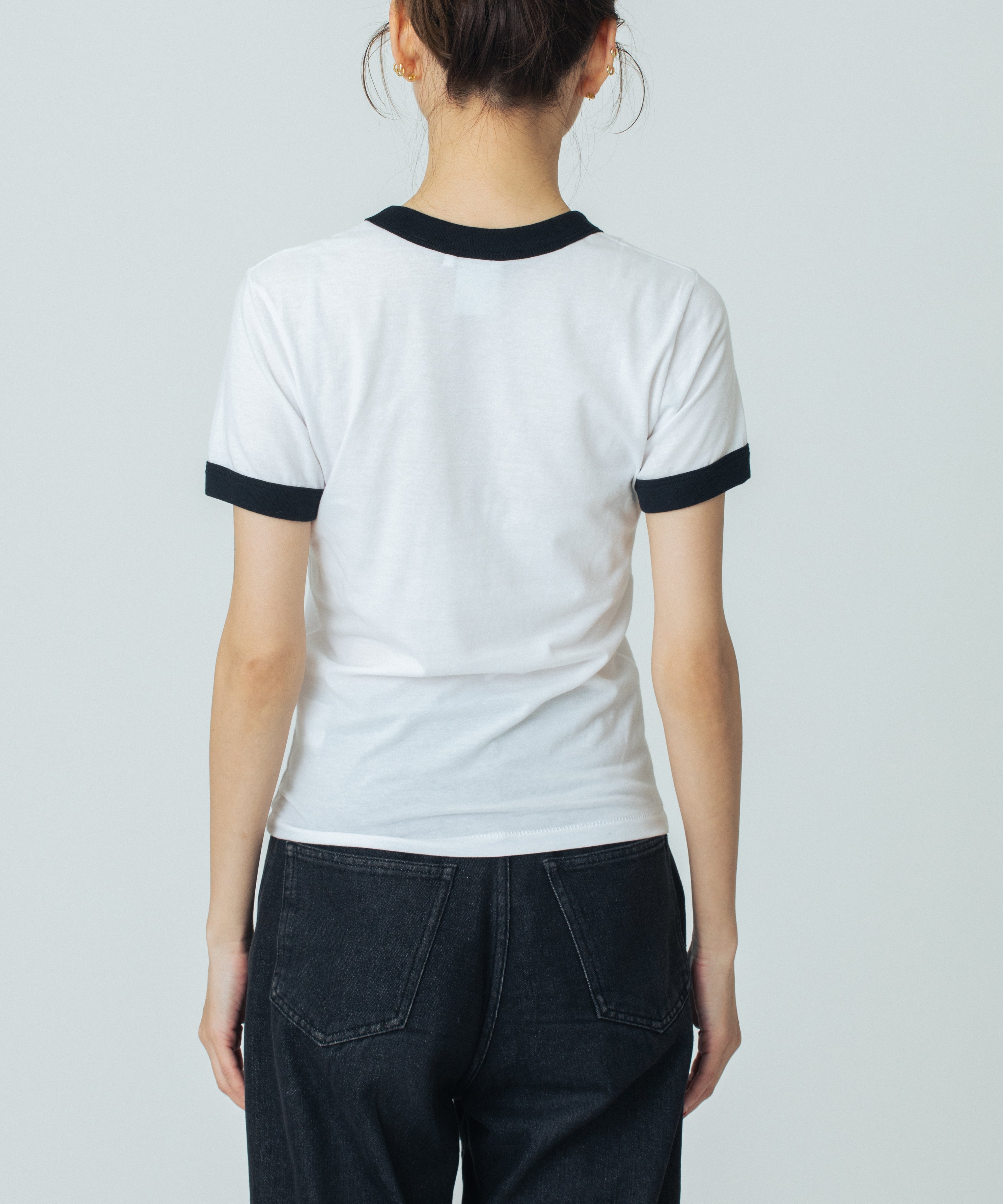 MILLS LOGO S/S RINGER PETIT TEE – X-girl