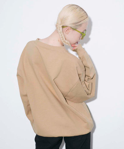 THICK RUBBER MILLS LOGO CREW SWEAT TOP