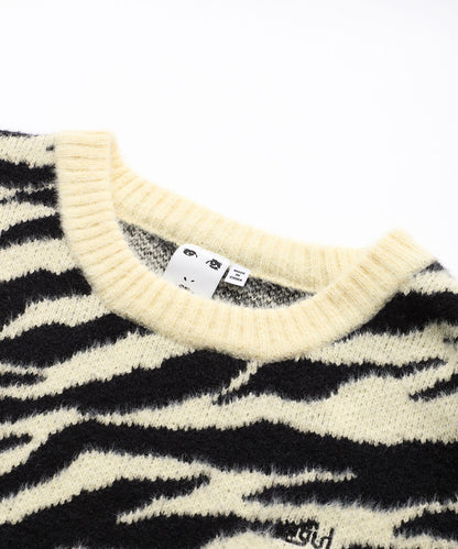 ZEBRA PATTERN OVERSIZED KNIT TOP