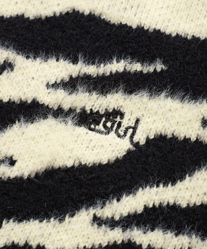 ZEBRA PATTERN OVERSIZED KNIT TOP