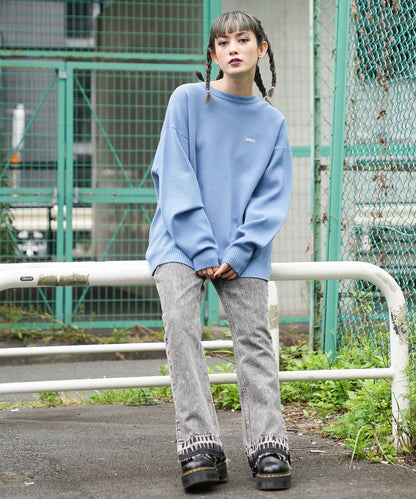 CHEMICAL WASH SIDE SLIT FLARED DENIM PANTS
