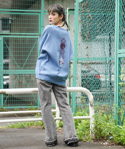 CHEMICAL WASH SIDE SLIT FLARED DENIM PANTS
