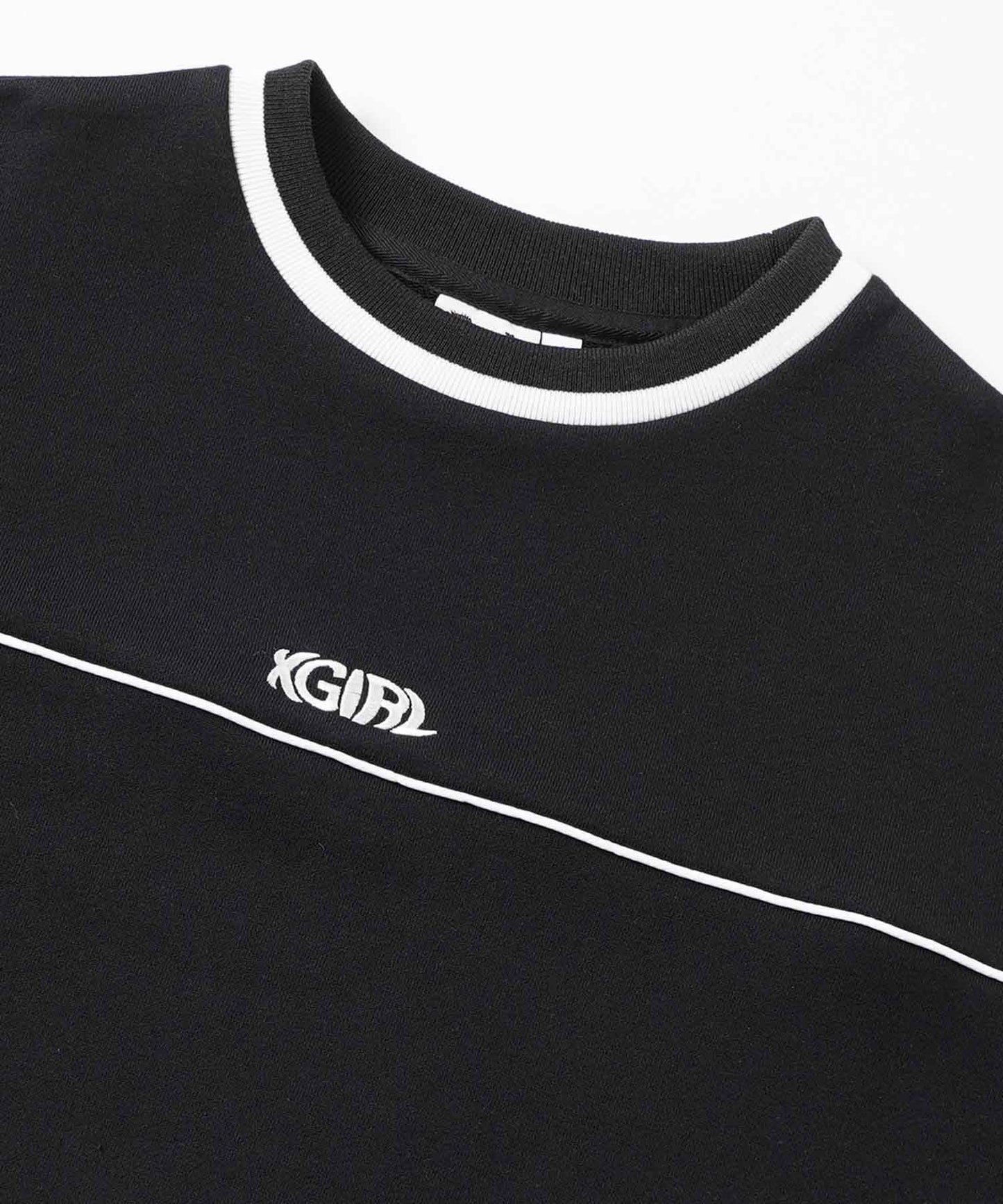 CONTRAST LINE CROPPED SWEAT TOP