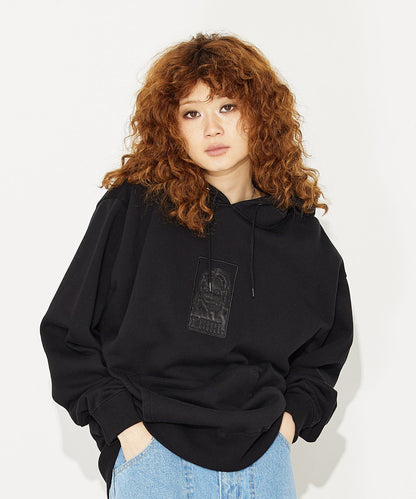 SATIN PATCH SWEAT HOODIE