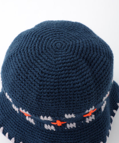 KNIT BUCKET HAT