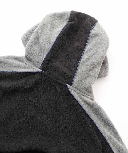 FLEECE HOODIE
