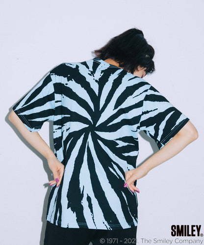 X-girl × CHINATOWN MARKET WINKY FACE S/S TEE