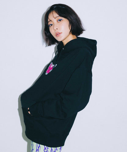 BUTTERFLY PATCH SWEAT HOODIE
