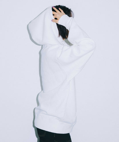 BUTTERFLY PATCH SWEAT HOODIE