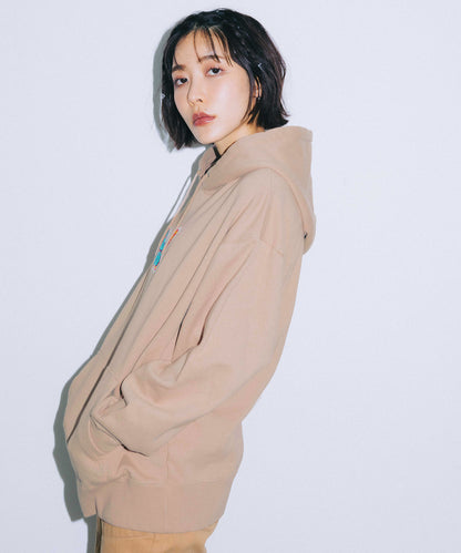 BUTTERFLY PATCH SWEAT HOODIE